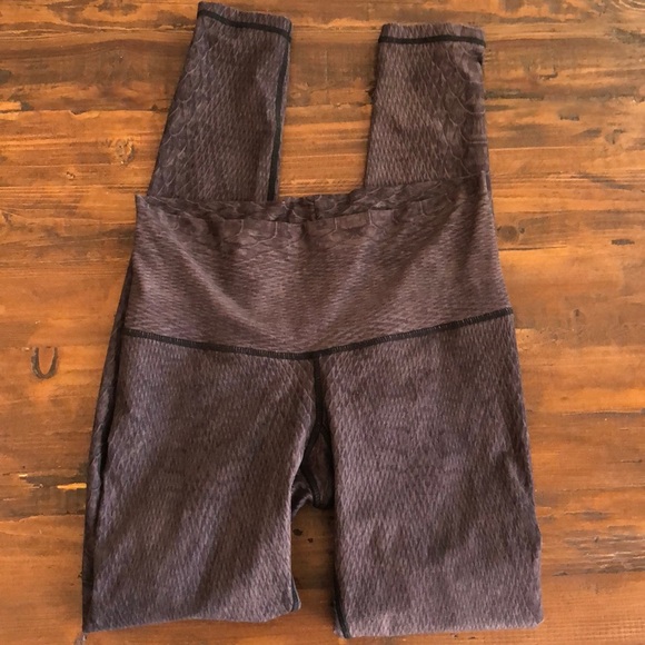 Niyama Sol Pants - Niyama Sol Diamondback leggings